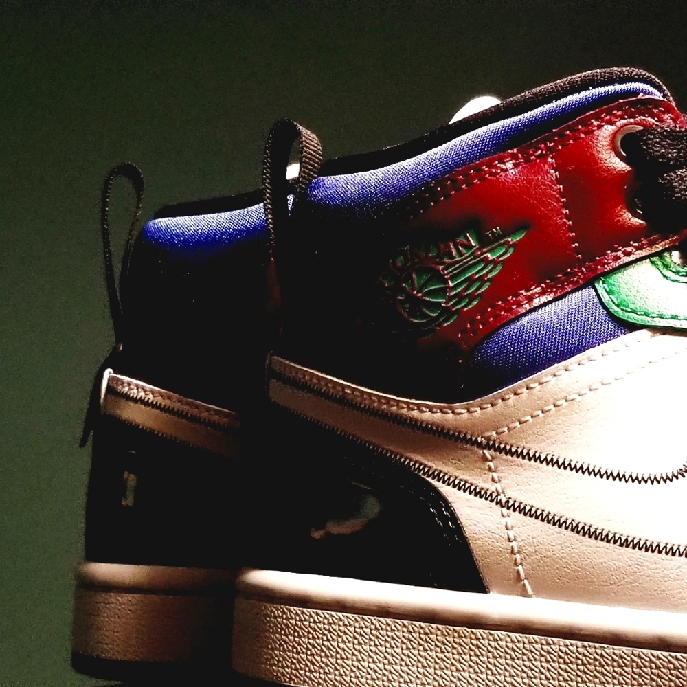 Jordan 1 Mid SE Black White Multi-Color (W)